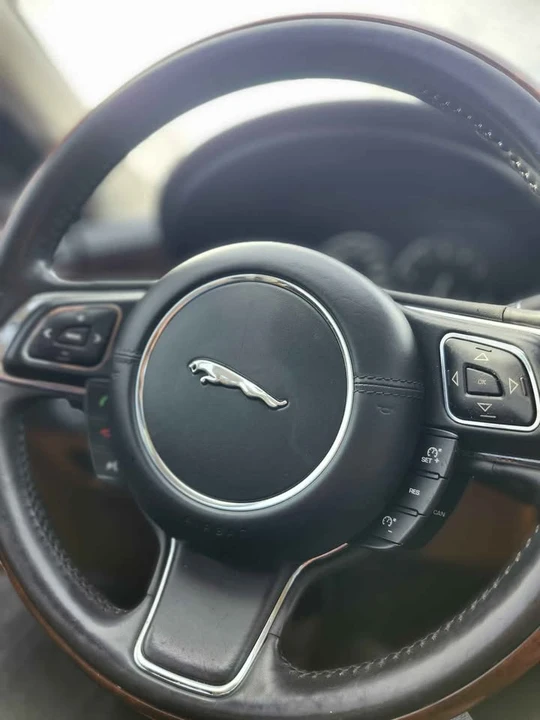 2014 Jaguar X351 XJ - Image 14 of 20