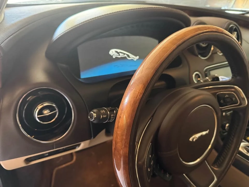 2014 Jaguar X351 XJ - Image 10 of 10