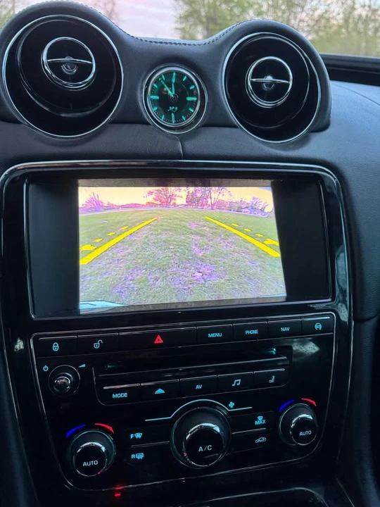 2014 Jaguar X351 XJ - Image 10 of 17