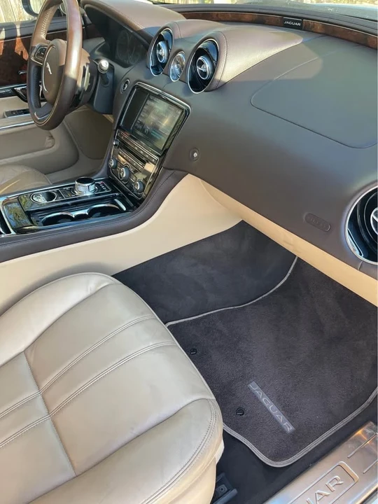 2014 Jaguar X351 XJR - Image 19 of 20
