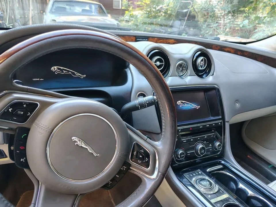 2014 Jaguar X351 XJR - Image 9 of 12