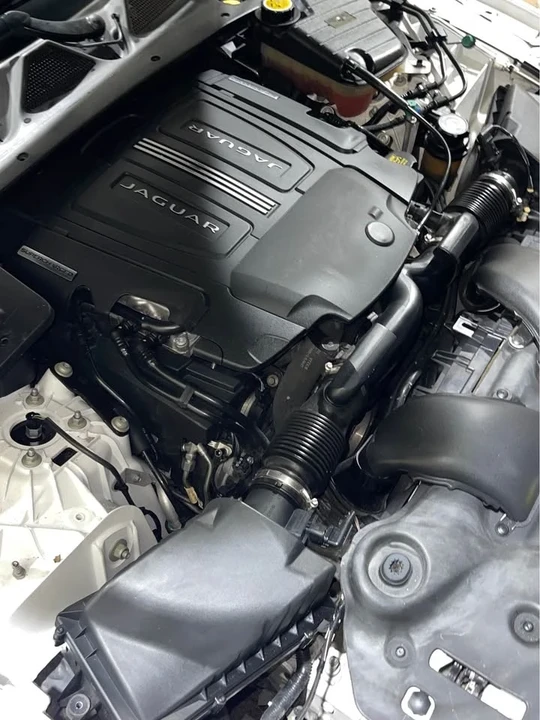 2014 Jaguar X351 XJR - Image 3 of 20