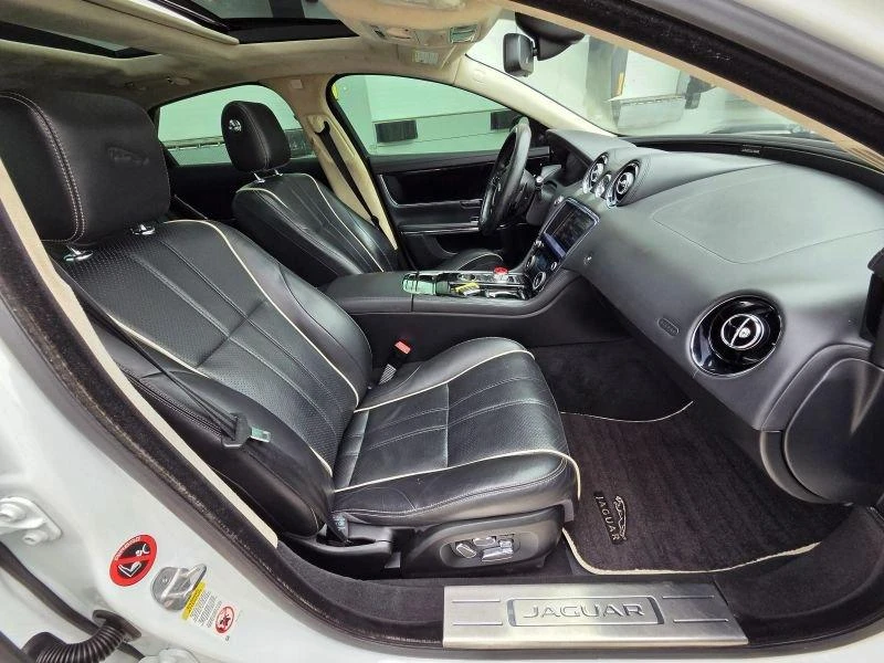 2014 Jaguar X351 XJ - Image 16 of 16