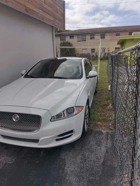 2014 Jaguar X351 XJR - Image 2 of 3