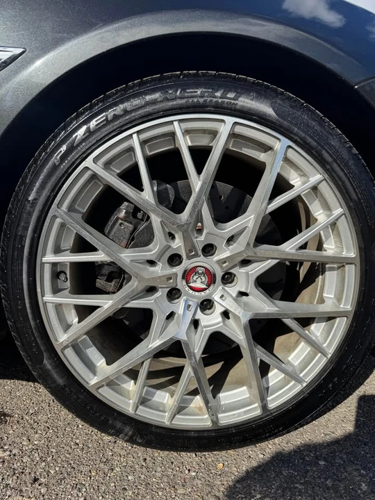 2014 Jaguar XJ - Image 14 of 17
