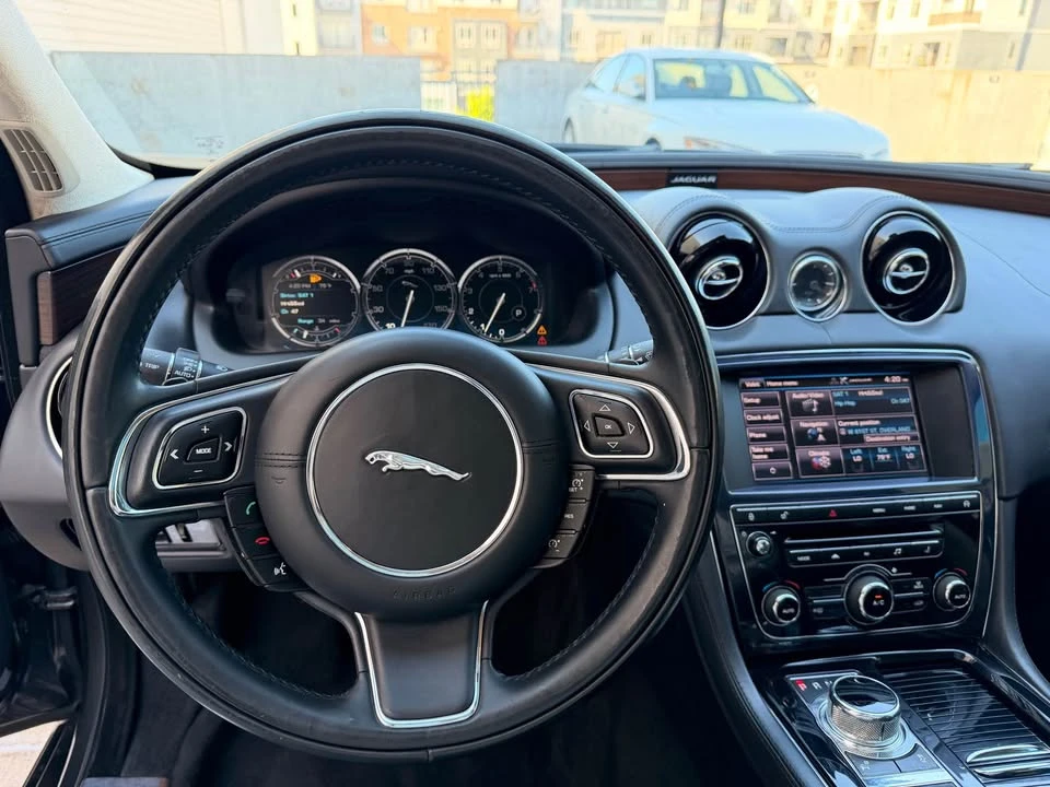2014 Jaguar X351 XJ - Image 10 of 18