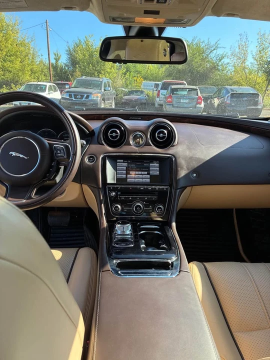 2014 Jaguar X351 XJ - Image 10 of 11