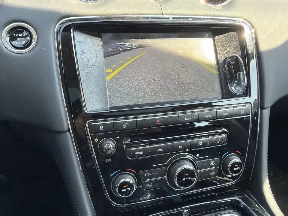 2014 Jaguar X351 XJ - Image 11 of 20