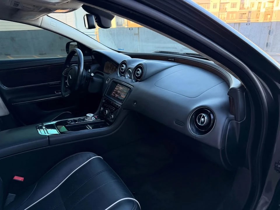 2014 Jaguar X351 XJ - Image 19 of 20