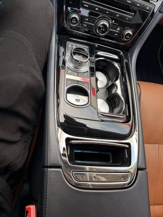 2014 Jaguar X351 XJ - Image 13 of 17