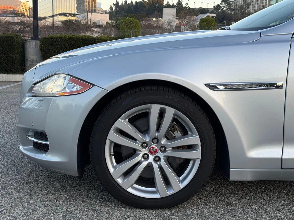 2014 Jaguar X351 XJ - Image 28 of 31