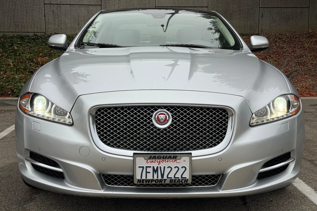2014 Jaguar X351 XJ - Image 2 of 31