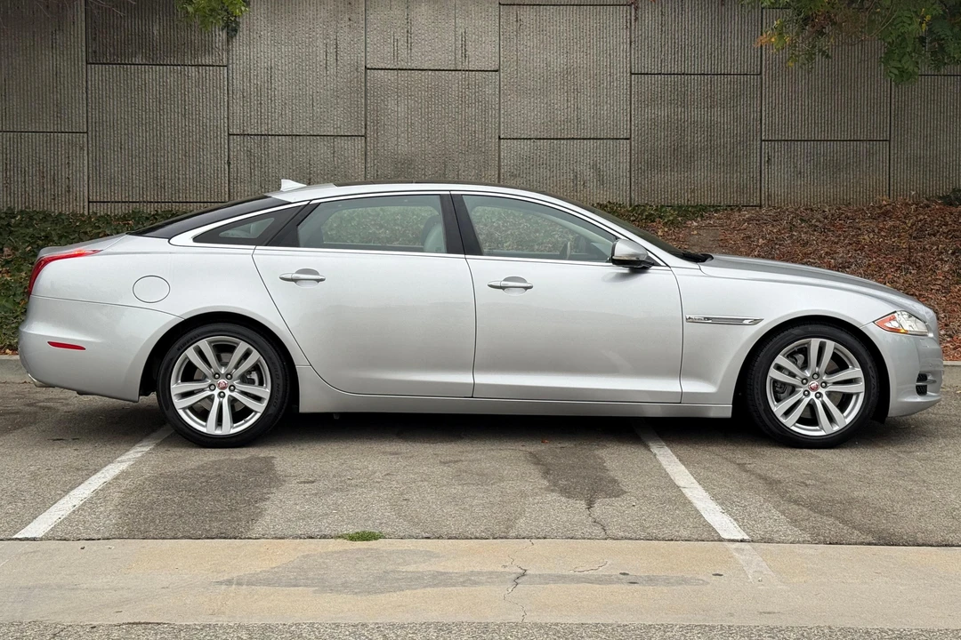2014 Jaguar X351 XJ - Image 3 of 31
