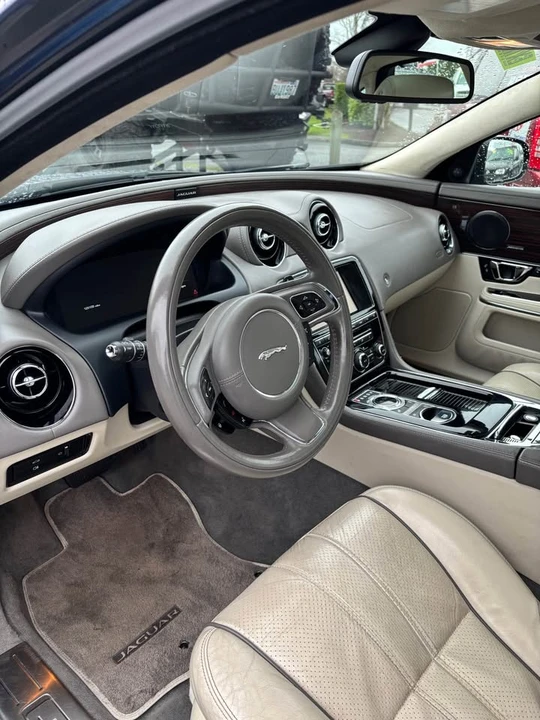 2014 Jaguar X351 XJ - Image 3 of 4