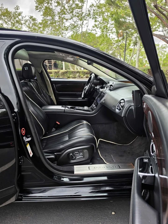 2014 Jaguar X351 XJ - Image 14 of 21