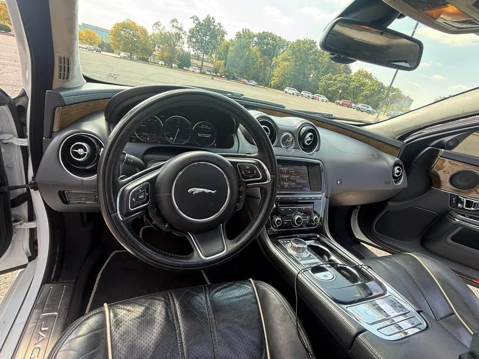 2014 Jaguar X351 XJR - Image 7 of 9