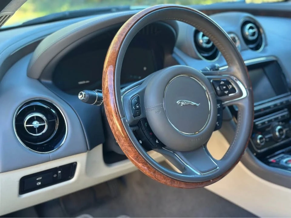 2014 Jaguar X351 XJR - Image 9 of 19