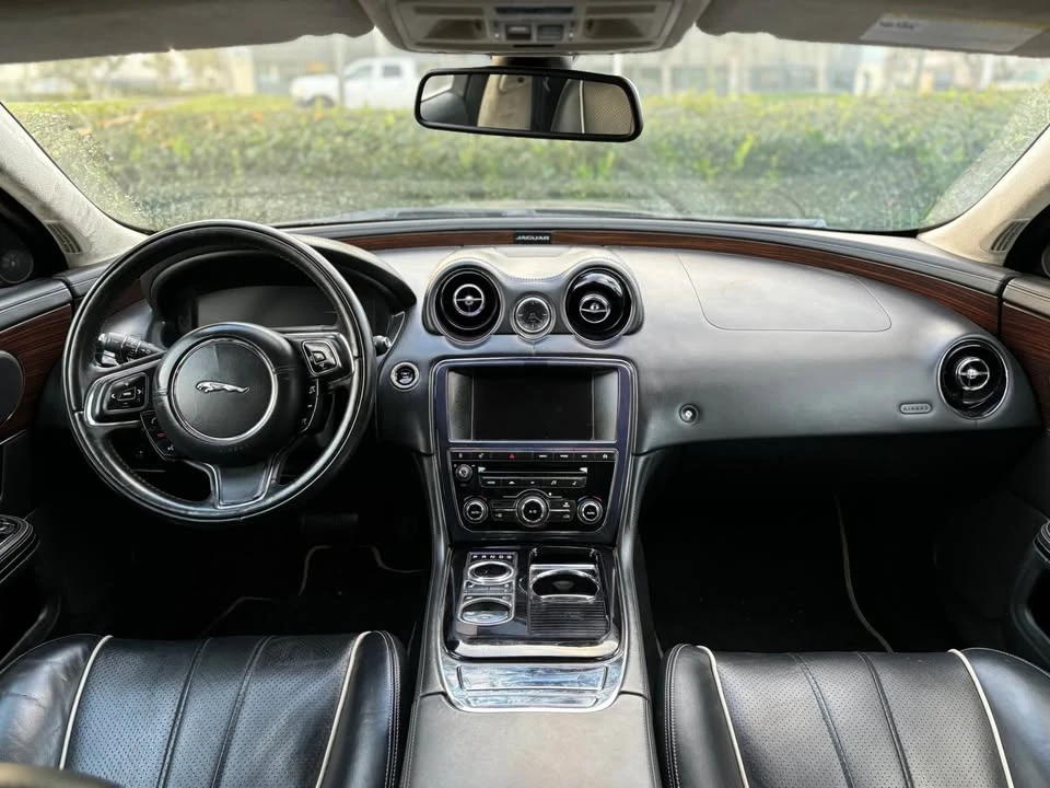 2014 Jaguar X351 XJR - Image 3 of 12