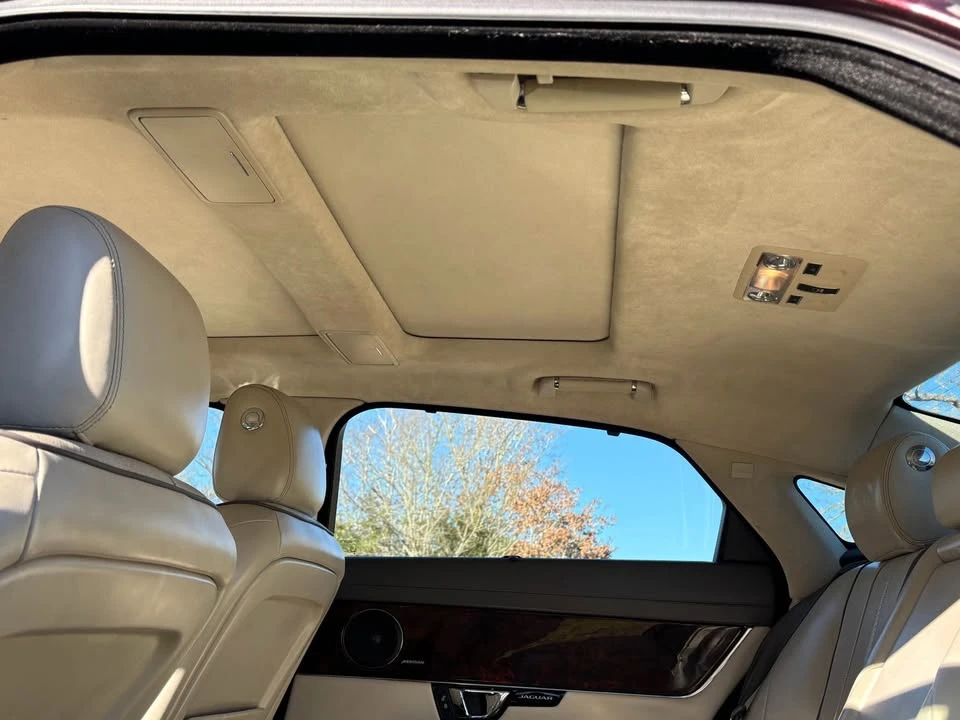2014 Jaguar XJ Series 4 - Image 10 of 12