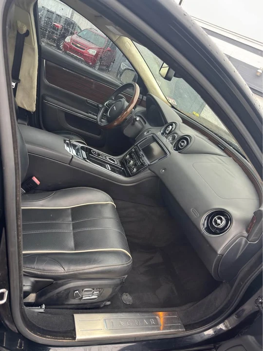 2014 Jaguar X351 XJR - Image 10 of 19