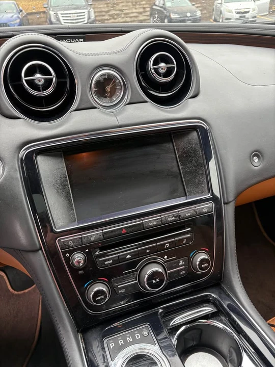 2014 Jaguar X351 XJ - Image 2 of 7