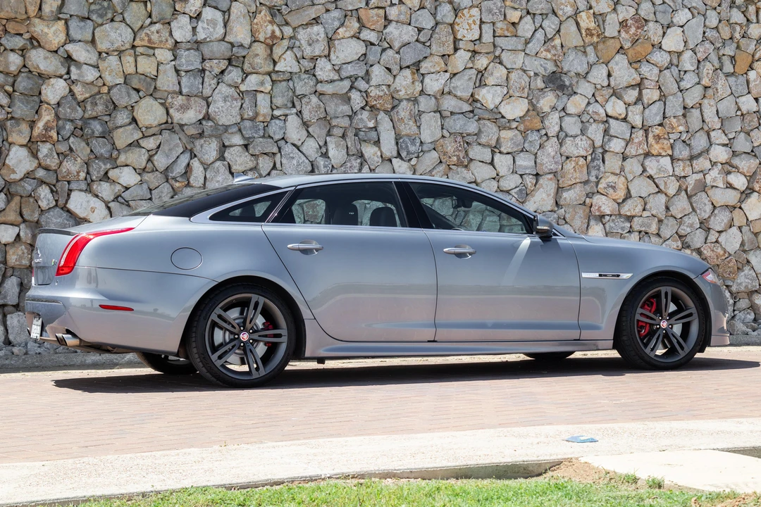 2014 Jaguar X351 XJR - Image 8 of 31