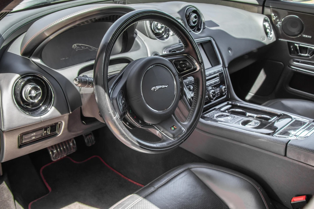 2014 Jaguar X351 XJR - Image 25 of 31