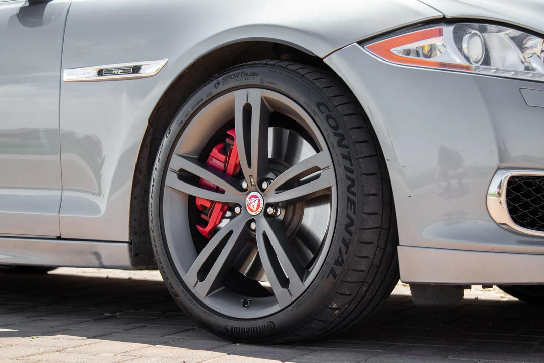 2014 Jaguar X351 XJR - Image 24 of 31