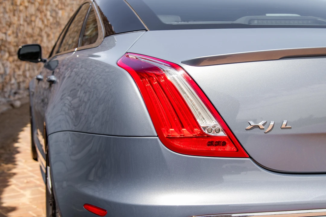 2014 Jaguar X351 XJR - Image 18 of 31