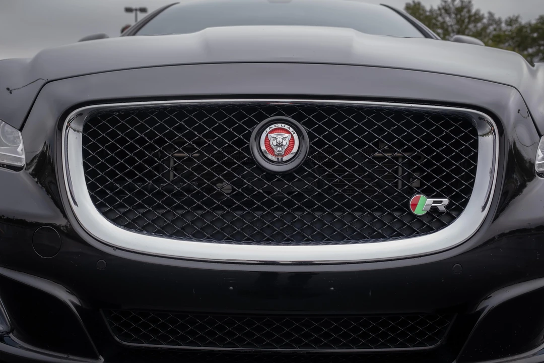 2014 Jaguar X351 XJR - Image 21 of 31