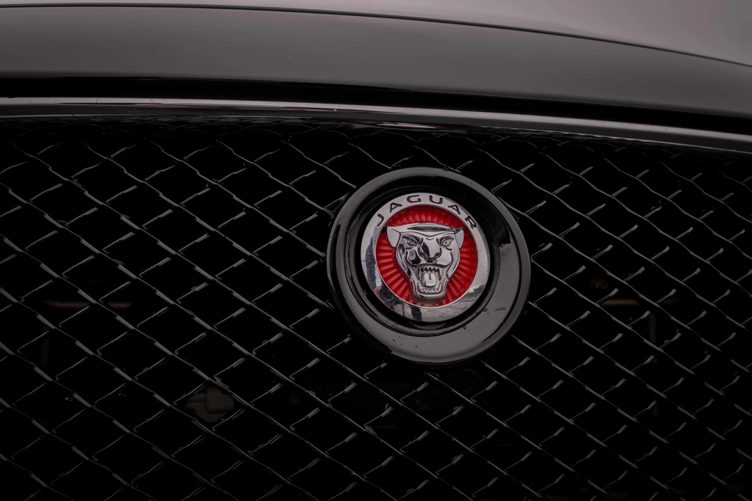 2014 Jaguar X351 XJR - Image 22 of 31