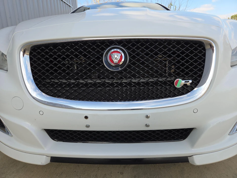 2014 Jaguar X351 XJR - Image 11 of 31