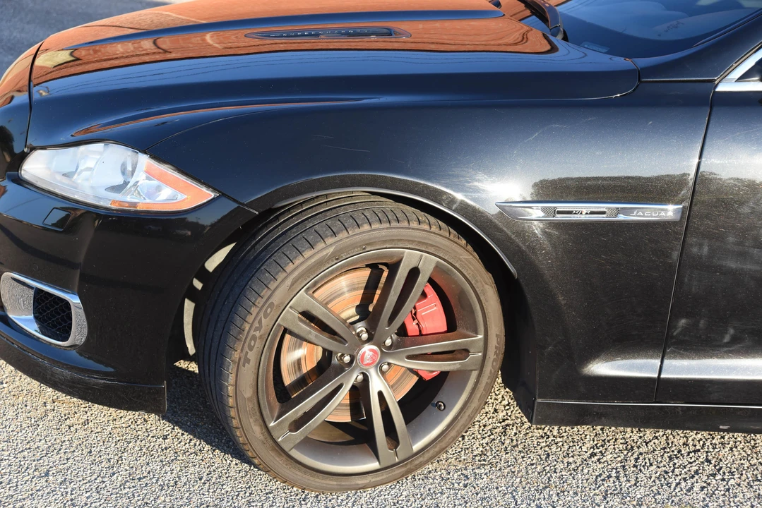 2014 Jaguar X351 XJR - Image 15 of 31