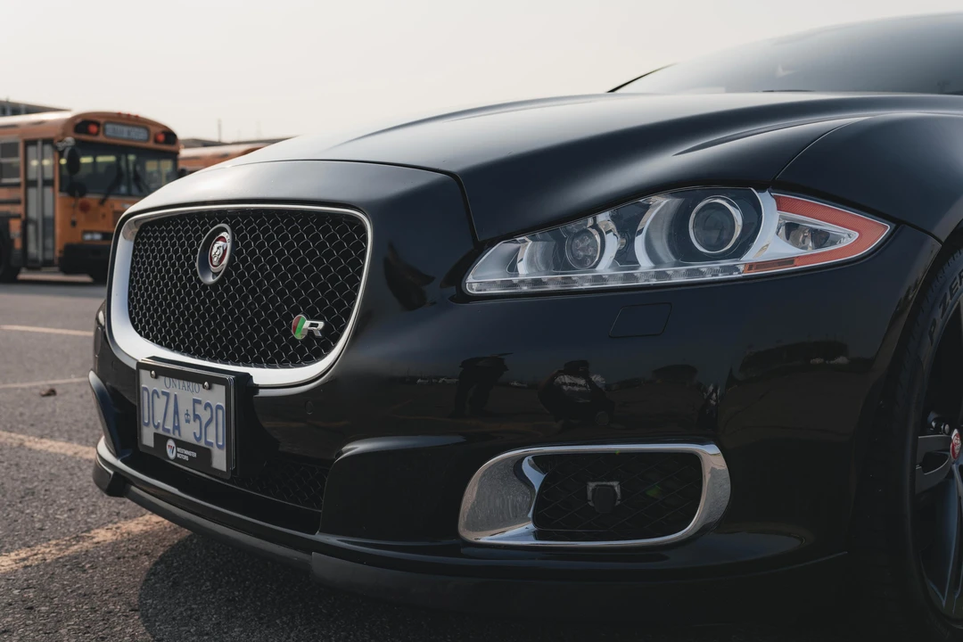 2014 Jaguar X351 XJR - Image 16 of 29