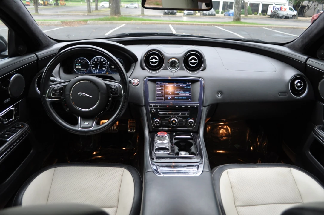 2014 Jaguar X351 XJR - Image 16 of 31