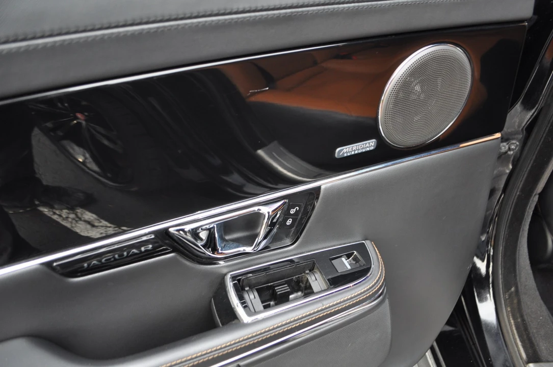 2014 Jaguar X351 XJR - Image 21 of 21