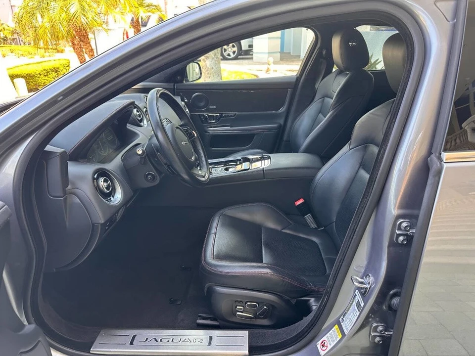 2014 Jaguar - Image 22 of 24