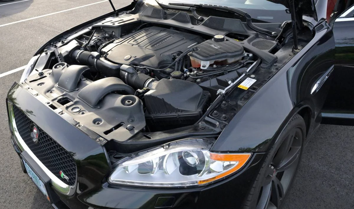 2014 Jaguar X351 XJR - Image 21 of 24