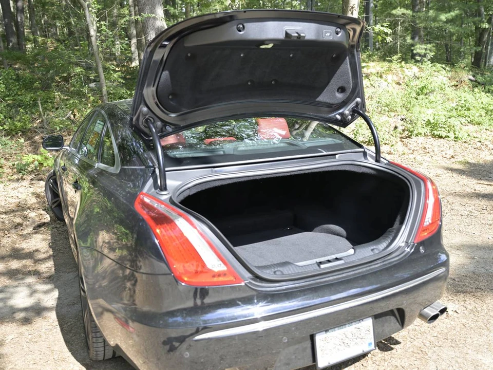 2014 Jaguar X351 XJR - Image 20 of 24