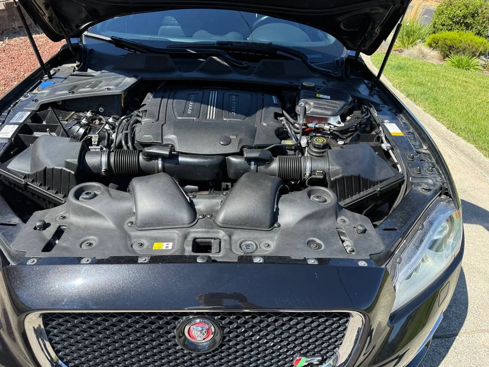 2014 Jaguar X351 XJR - Image 5 of 14