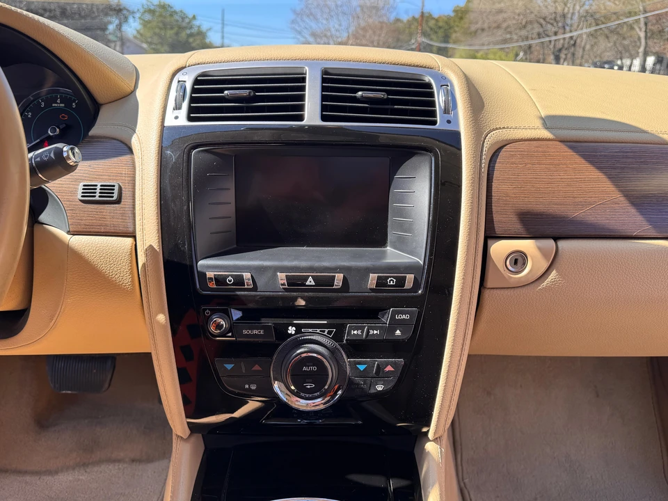 2014 Jaguar X150 XK - Image 28 of 31