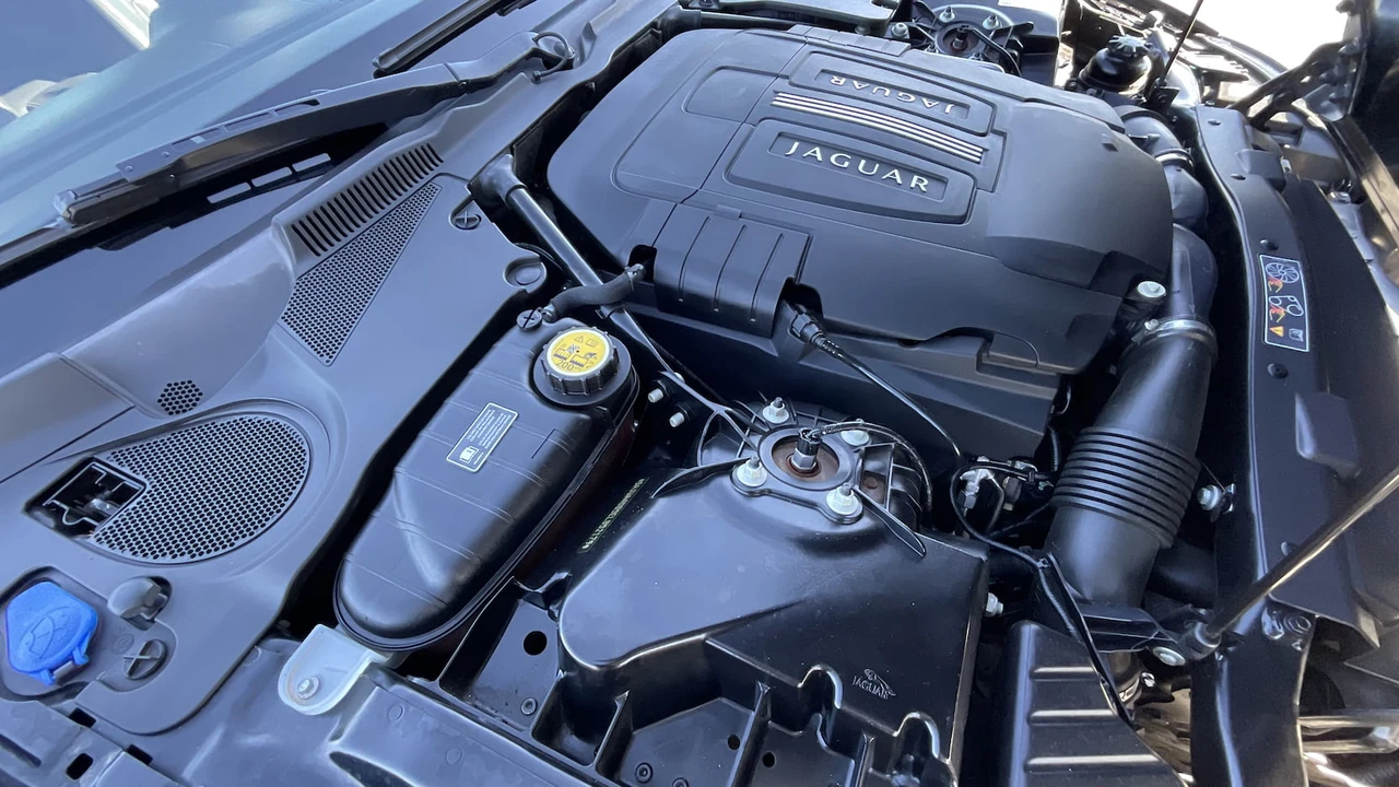 2014 Jaguar X150 XK - Image 8 of 13
