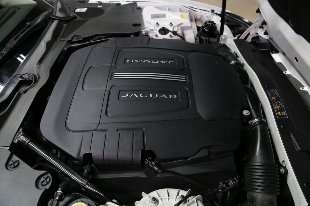 2014 Jaguar X150 XK - Image 7 of 31