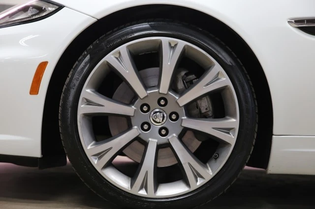 2014 Jaguar XK - Image 17 of 24