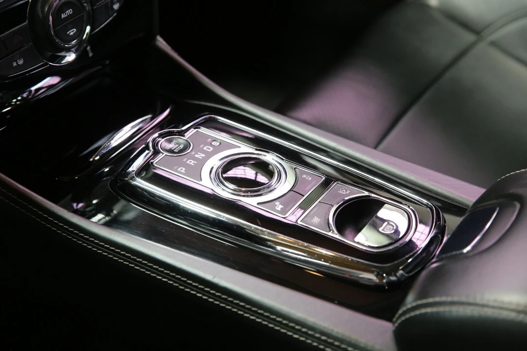 2014 Jaguar X150 XK - Image 25 of 31