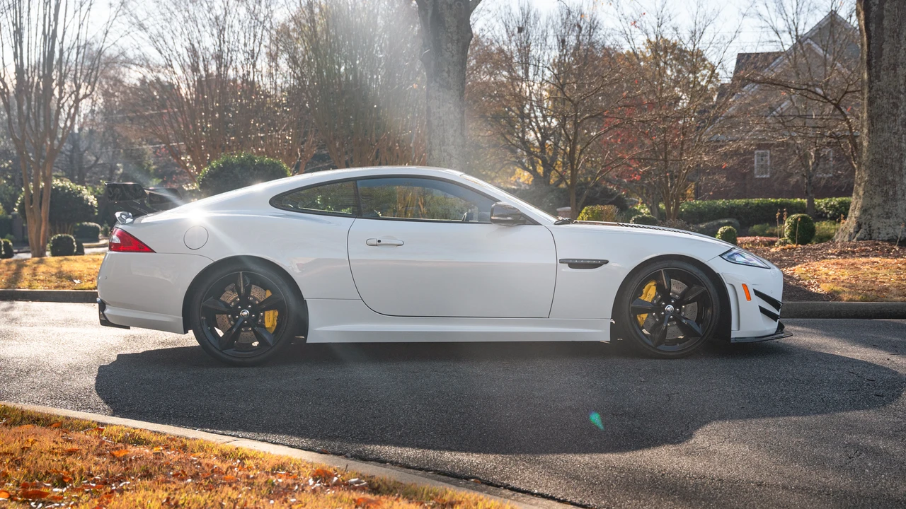2014 Jaguar X150 XKR - Image 5 of 31