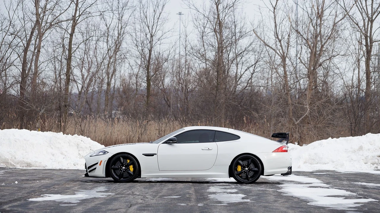 2014 Jaguar X150 XKR - Image 22 of 31