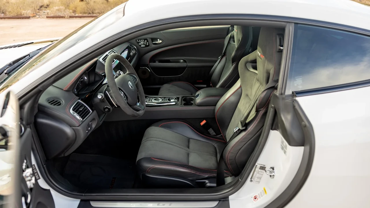 2014 Jaguar X150 XKR - Image 11 of 31