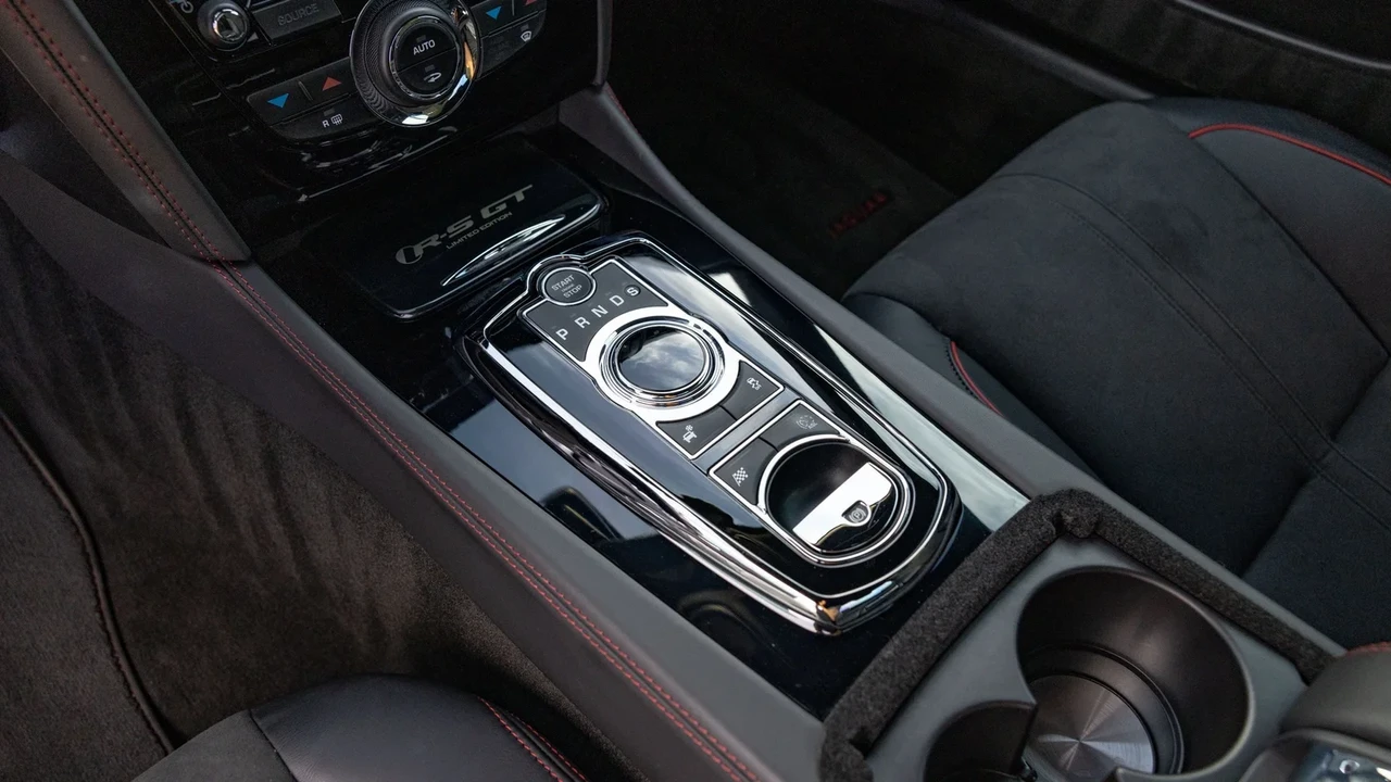 2014 Jaguar X150 XKR - Image 21 of 31
