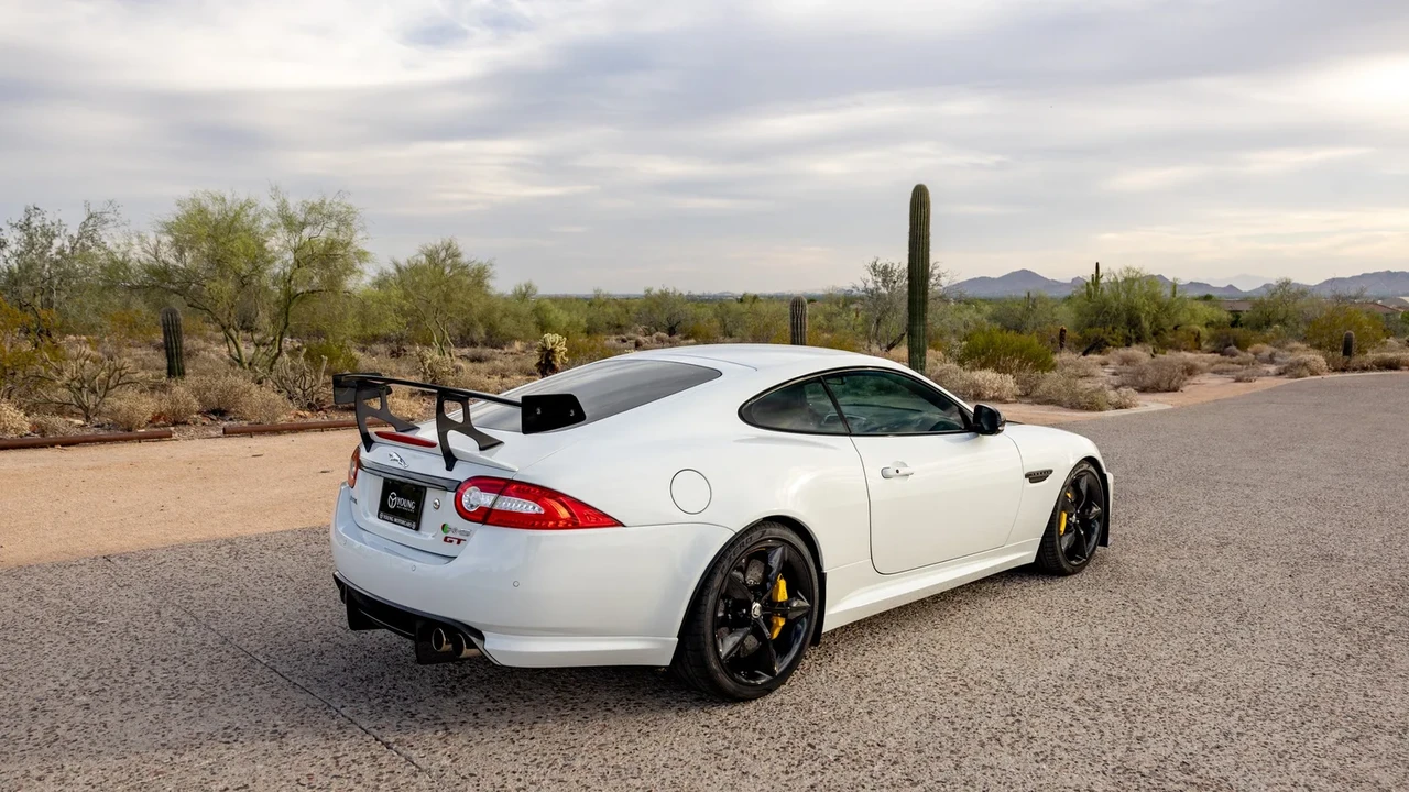 2014 Jaguar X150 XKR - Image 28 of 31